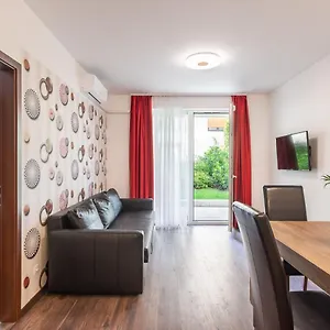 4* Aparthotel Corvin